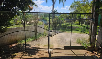 Chácara para Venda em Taubaté, Jardim Sandra Maria, 3 dormitórios, 1 suíte, 2 banheiros, 6 vagas