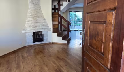 Excelente Sobrado Triplex com ótimo espaço nos Fundos!