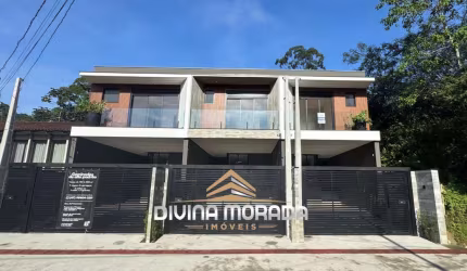 Geminado para Venda em Joinville, Anita Garibaldi, 3 dormitórios, 1 suíte, 3 banheiros, 4 vagas