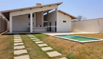 Casa em condomínio fechado com 4 quartos à venda na RUA JG, Zona Rural, Rifaina por R$ 1.637.700