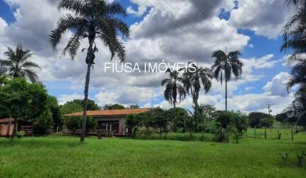 Chácara / sítio com 4 quartos à venda na RUA 1, 1, Zona Rural, Rifaina por R$ 850.000