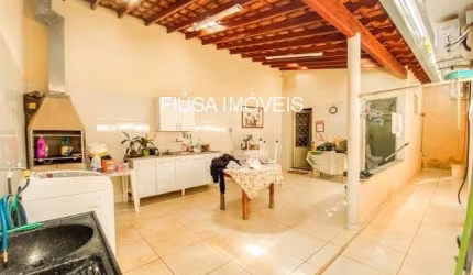 Casa com 3 quartos à venda na Rua Affonso Delloiágono, 1, Parque das Figueiras, Ribeirão Preto, 250 m2 por R$ 515.000