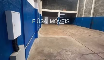 Barracão / Galpão / Depósito para alugar na Rua O, 958, Jardim Jóquei Clube, Ribeirão Preto por R$ 3.900