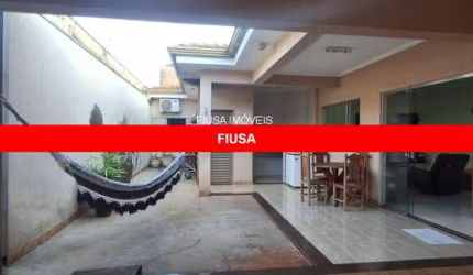 Casa com 3 quartos à venda na R, 1, Jardim Grande Aliança, Sertãozinho por R$ 525.000