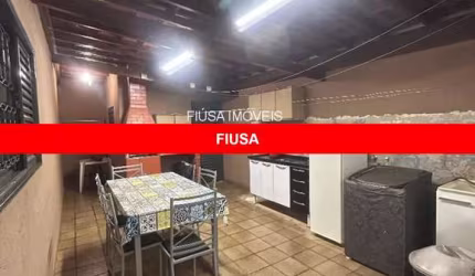 Casa com 3 quartos à venda na Rua Vicente Villar, Quintino Facci II, Ribeirão Preto por R$ 320.000