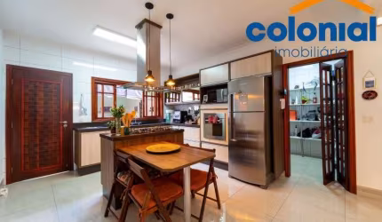 SOBRADO A VENDA REFORMADO COM 2 SUÍTES, ÁREA GOURMET COBERTA, SALA E COZINHA EM CONCEITO ABERTO, VILA MUNICIPAL.VILA MUNICIPAL, JUNDIAÍ.