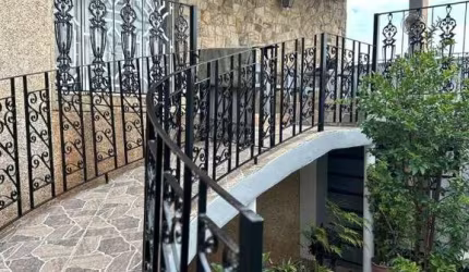 Oportunidade: Casa com 4 quartos e 2 suítes na Vila Thomazina| Centro Campo Limpo Paulista-SP!