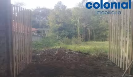 OPORTUNIDADE: TERRENO COM PEQUENO DECLIVE.