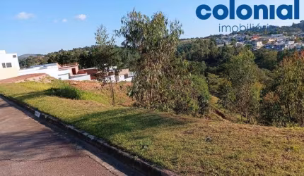 LINDO TERRENO NO CONDOMÍNIO LAGUNA.