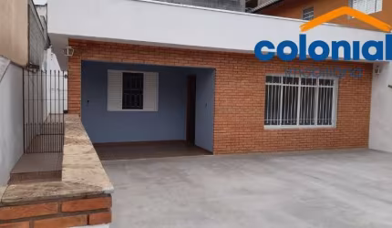 CASA AMPLA COM 2 QUARTOS, 4 VAGAS E CHURRASQUEIRA
