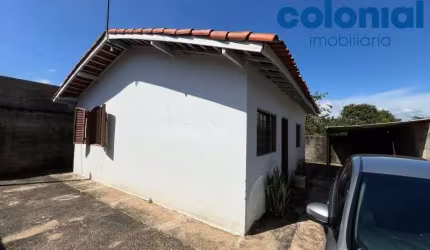 Imperdível: Casa à venda no Centro de Cabreúva-SP, com 1 quarto, 1 sala, 1 banheiro e 3 vagas de garagem!
