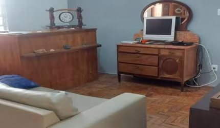 OPORTUNIDADE: CASA DE 3 QUARTOS.