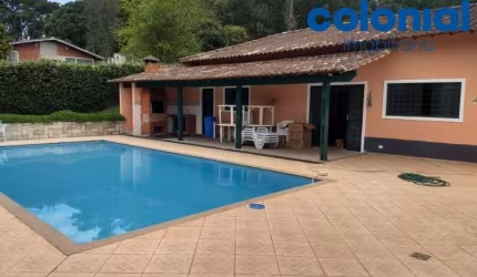 LINDA CHÁCARA CASA COM 4 SUÍTES, PISCINA E CAMPO DE FUTEBOL