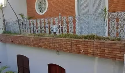 residência à venda em Jundiaí-SP, Anhangabaú: 4 quartos, 1 suíte, 3 salas, 4 banheiros, 2 vagas, 193m²!
