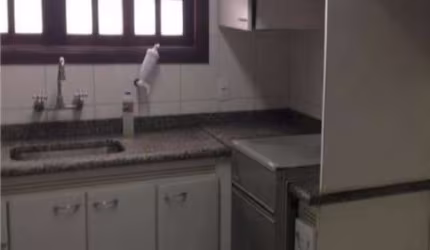 SOBRADO 3 QUARTOS COM SUÍTE PRÓXIMA AO MAXI SHOPPING VILA GALVÃO, JUNDIAÍ