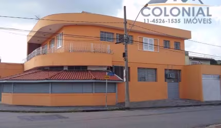 SOBRADO COM SALÃO COMERCIAL, 03 VAGAS, 05 BANHEIROS, 04 DORMITÓRIOS - Vila Rio Branco, Jundiaí