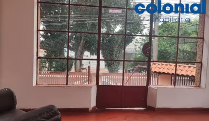 CASA A VENDA NA VILA PROGRESSO COM 750M² DE TERRENO, 2 CASAS NO MESMO TERRENO COM 5 VAGAS.VILA PROGRESSO, JUNDIAÍ.