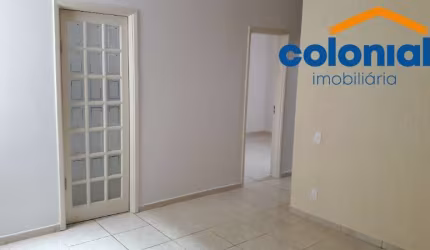 APARTAMENTO COM 02 QUARTOS NO CHÁCARA DAS FLORES.