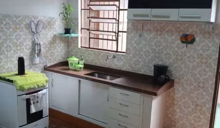 Casa à Venda em Jundiaí-SP, Bairro Ponte de São João: 2 Quartos, 1 Sala, 1 Banheiro, 1 Vaga e 104m²!