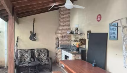 Casa em Condomínio de Luxo na Ponte São João, Jundiaí-SP: 3 quartos, 1 suíte, 1 sala, 3 banheiros, 2 vagas - 179m².