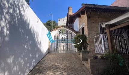 Casa (Sobrado) para Venda, 2 dorm(s), 1 suite(s), 4 vaga(s), 350 m²