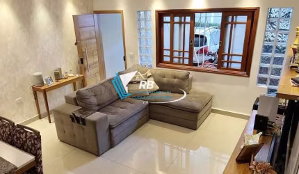 Casa (Casa Padrão) para Venda, 3 dorm(s), 3 suite(s), 2 vaga(s), 123 m²