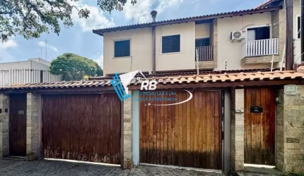 Casa (Sobrado) para Venda, 3 dorm(s), 1 suite(s), 5 vaga(s), 400 m²