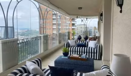 Venda espetacular apartamento no Panamby !