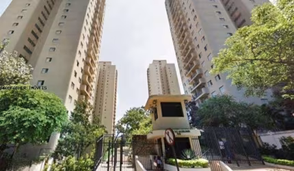 APARTAMENTO NO CONDOMÍNIO ALTO DO MORUMBI - Recém-Reformado
