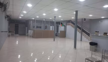 Galpão de 450 m² a Venda em Taboão da Serra