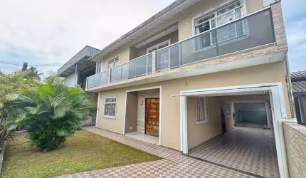 Casa com 4 quartos à venda na Rua Santa Bárbara, 810, Flor de Nápolis, São José por R$ 960.000