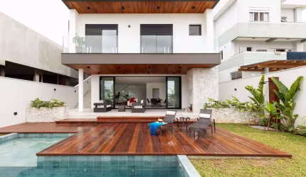 Casa com 3 quartos à venda na Cabreuvas, 40, Pedra Branca, Palhoça por R$ 2.800.000