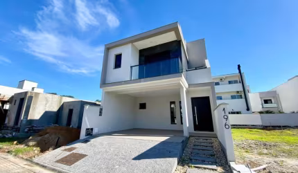Casa em condomínio fechado com 3 quartos à venda na Avenida Wilson Castelo Branco, 700, Deltaville, Biguaçu por R$ 1.150.000
