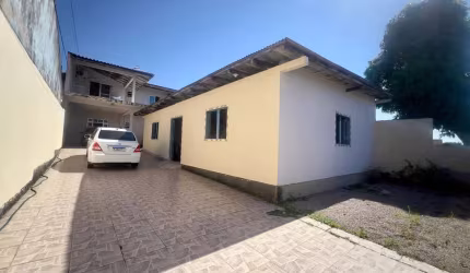 Casa com 3 quartos à venda na Rua São Benedito, 610, Serraria, São José por R$ 700.000