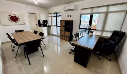 Sala comercial à venda na Rua Adhemar da Silva, 826, Kobrasol, São José por R$ 240.000