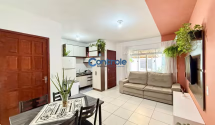 Casa com 2 quartos à venda na Vereador Osni Costa 151, 151, Forquilhas, São José por R$ 320.000