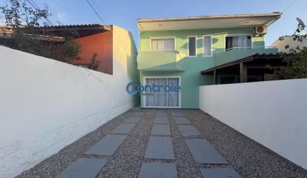 Casa com 2 quartos à venda na Rio Grande do Norte, 87, São Sebastião, Palhoça por R$ 390.000