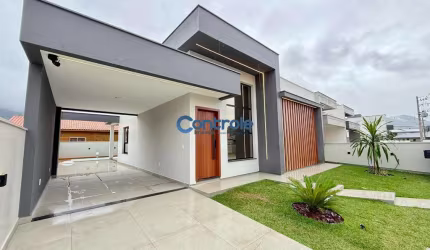 Casa com 3 quartos à venda na Rute Canela da Cruz Elias, 7, Forquilhas, São José por R$ 860.000