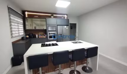Casa com 3 quartos à venda na Servidão Tomaz João do Amaral, 5, Serraria, São José por R$ 990.000