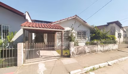 Casa em condomínio fechado com 3 quartos à venda na Trinta e Um de Março, 59, Ponte do Imaruim, Palhoça por R$ 325.000