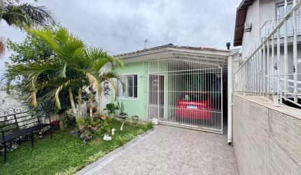 Casa com 3 quartos à venda na Professora Orlandina Olivia da Silva, 358, Potecas, São José por R$ 420.000