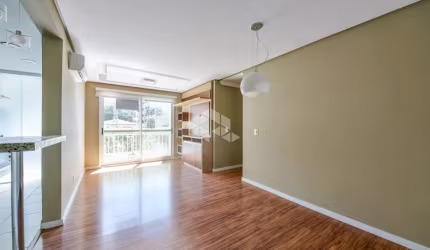 Ótimo apartamento com 3 dormitórios com suíte e semimobiliado.