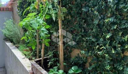 MARAVILHOSA CASA - CONDOMÍNIO FECHADO COM INFRA