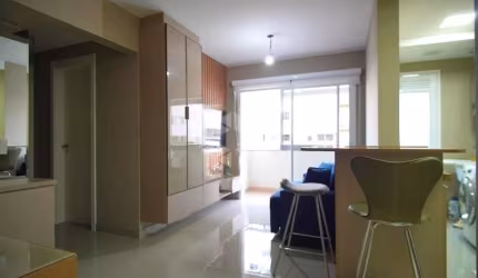 Apartamento Mobiliado para alugar no bairro Jardim Carvalho em Porto Alegre.