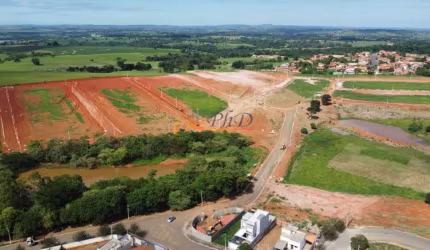 Terreno a venda em Casário Lange
