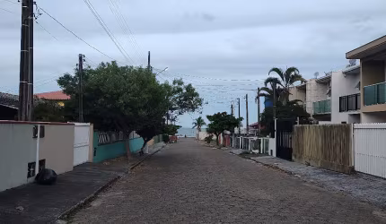 Apartamento a 140 metros do mar. Oportunidade!