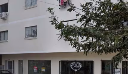 Apartamento semi mobiliado