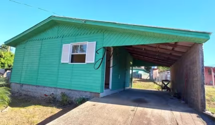 Casa mista com 2 dormitórios