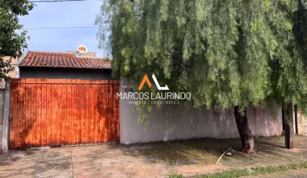 Casa à venda no bairro Centro - Cambé/PR