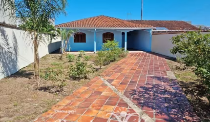 RESIDÊNCIA FRENTE PARA RODOVIA NO BALNEÁRIO SHANGRI-LÁ